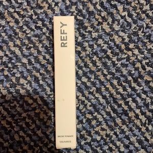 REFY Dark brow pomade